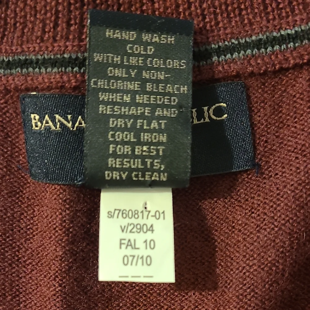 Banana Republic elegant maroon
